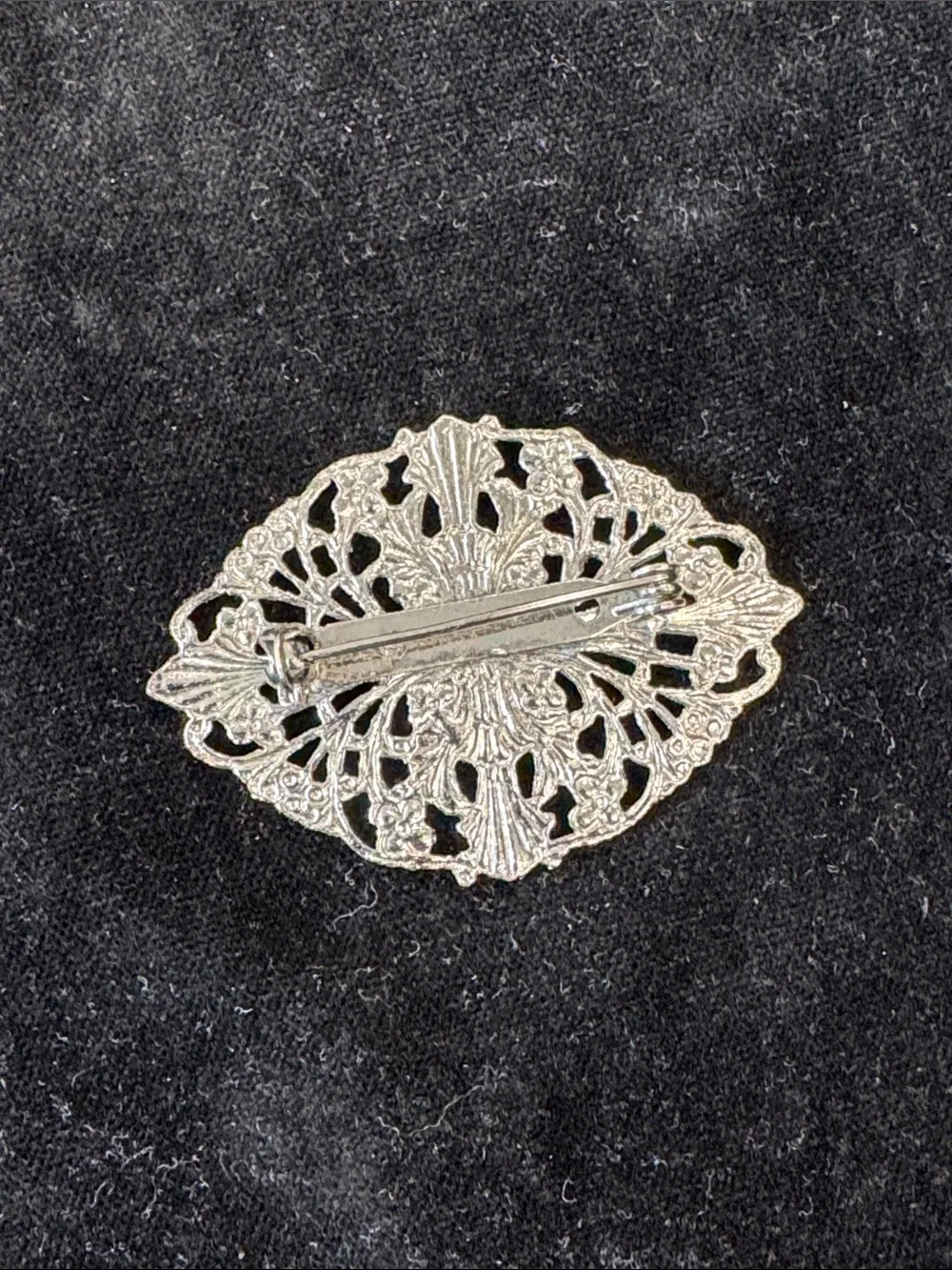 Vintage Silver Floral Filigree Brooch